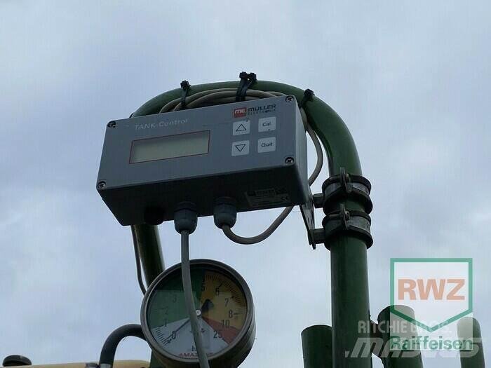 Amazone UG 3000 Power Trailed sprayers