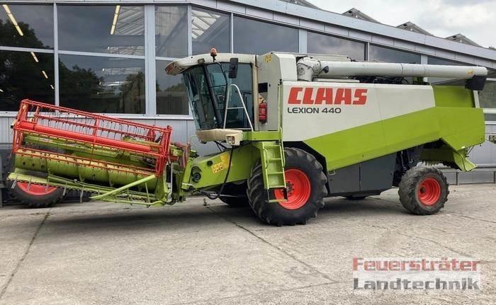 CLAAS LEXION 440 AC Combine harvesters