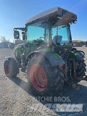 Fendt 211P Tractors