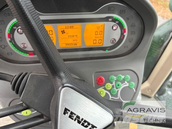 Fendt 724 VARIO S4 Tractors