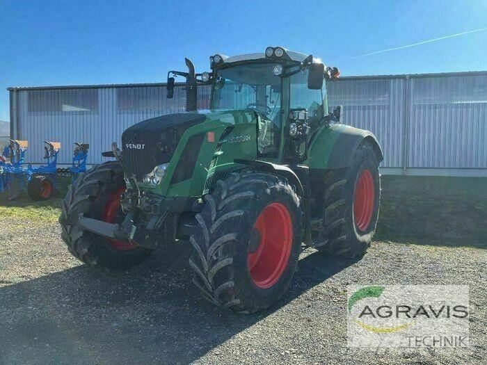 Fendt 824 VARIO SCR Tractors