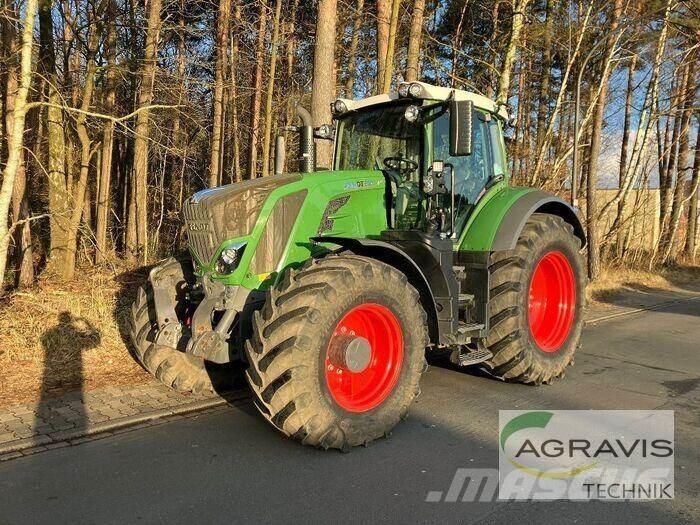 Fendt 826 VARIO S4 Tractors