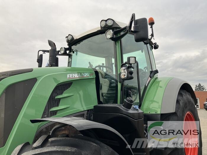 Fendt 826 VARIO S4 Tractors