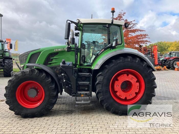 Fendt 828 VARIO S4 Tractors