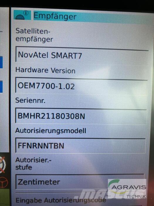 Fendt 828 VARIO S4 Tractors