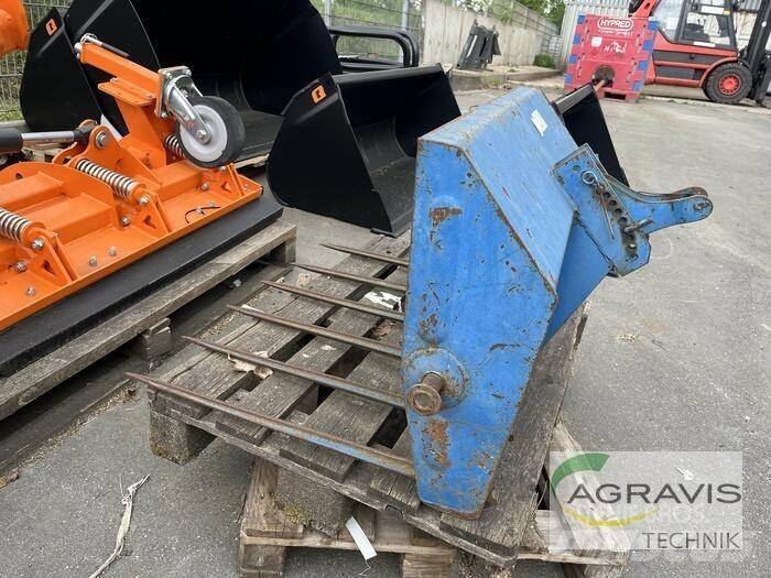 Frost DUNGGABEL GR. 3 Other tractor accessories