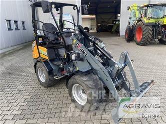 GiANT G2200E Wheel loaders