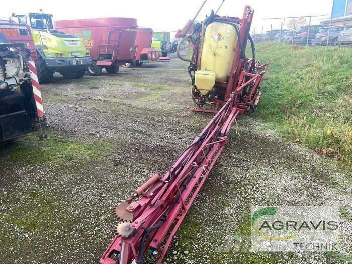 Hardi MEGA 1000 LTR. Trailed sprayers