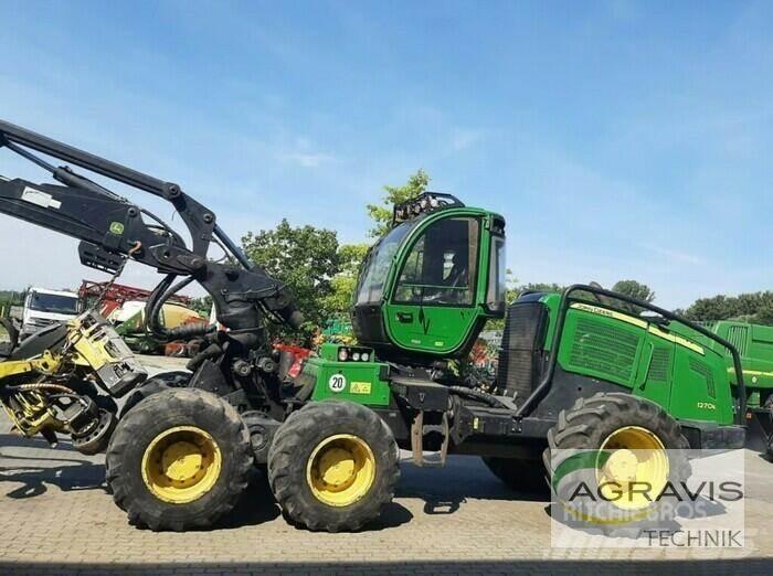 John Deere 1270 E Forwarders