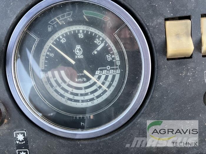 John Deere 2850 A Tractors