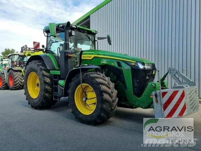 John Deere 8310 R Tractors