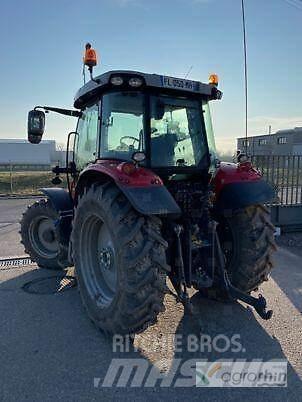 Massey Ferguson 5713S Tractors