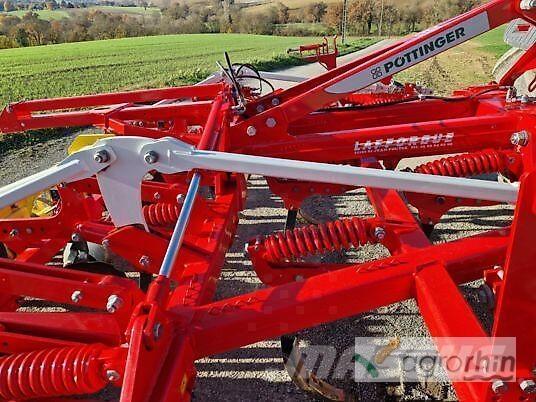 Pöttinger SYNKRO 4030 Power harrows and rototillers