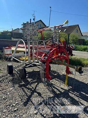 Pöttinger TOP 382 Rakes and tedders