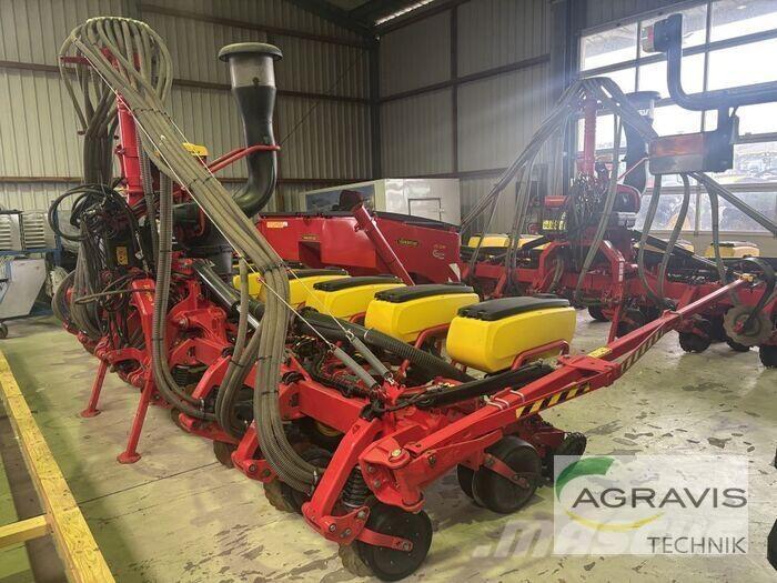 Väderstad TEMPO TPV 8 Drills