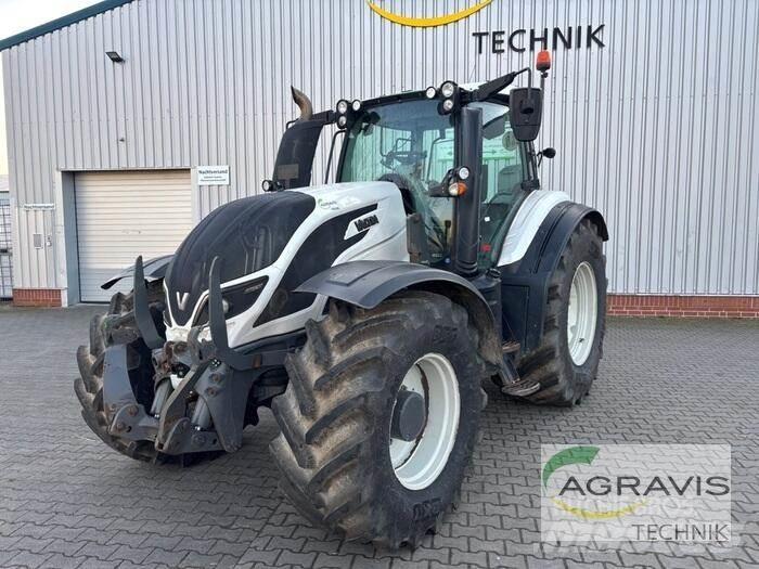 Valtra T 214 D Tractors