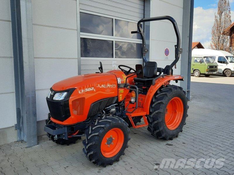 Kubota L1-382 Compact tractors