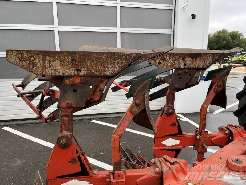 Kuhn HV 575 Conventional ploughs