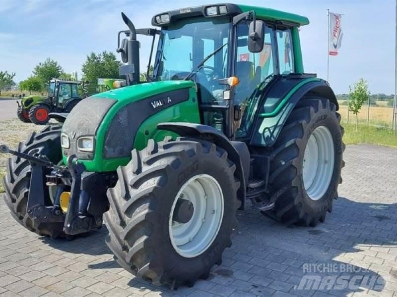 Valtra N141 Tractors