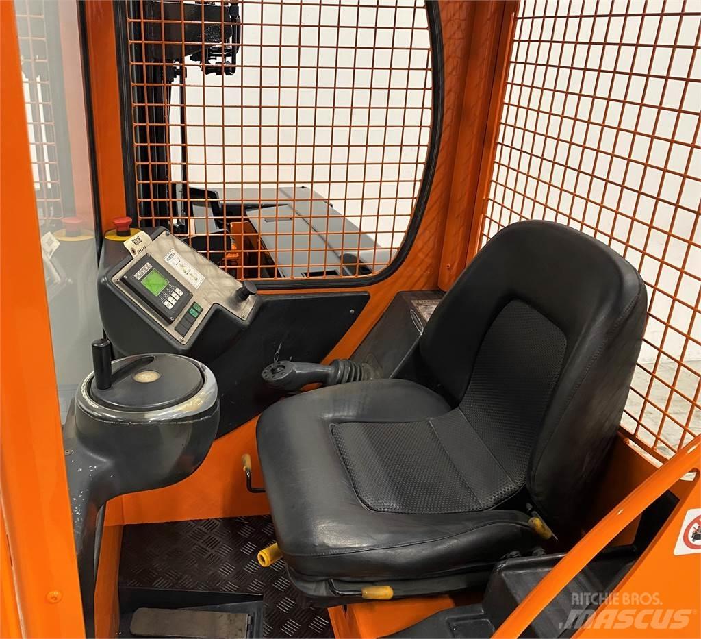 Hubtex MQ 30 AC 4-way reach trucks