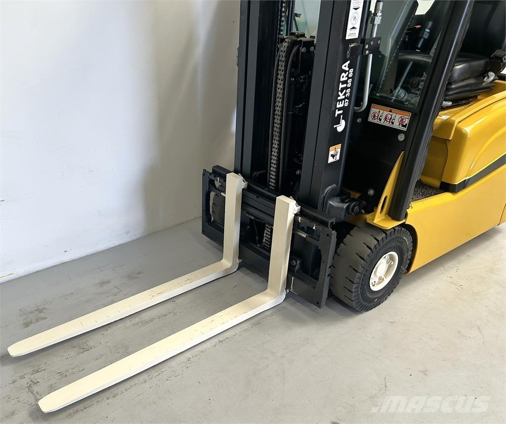 Yale ERP16VT (SWB) Electric forklift trucks