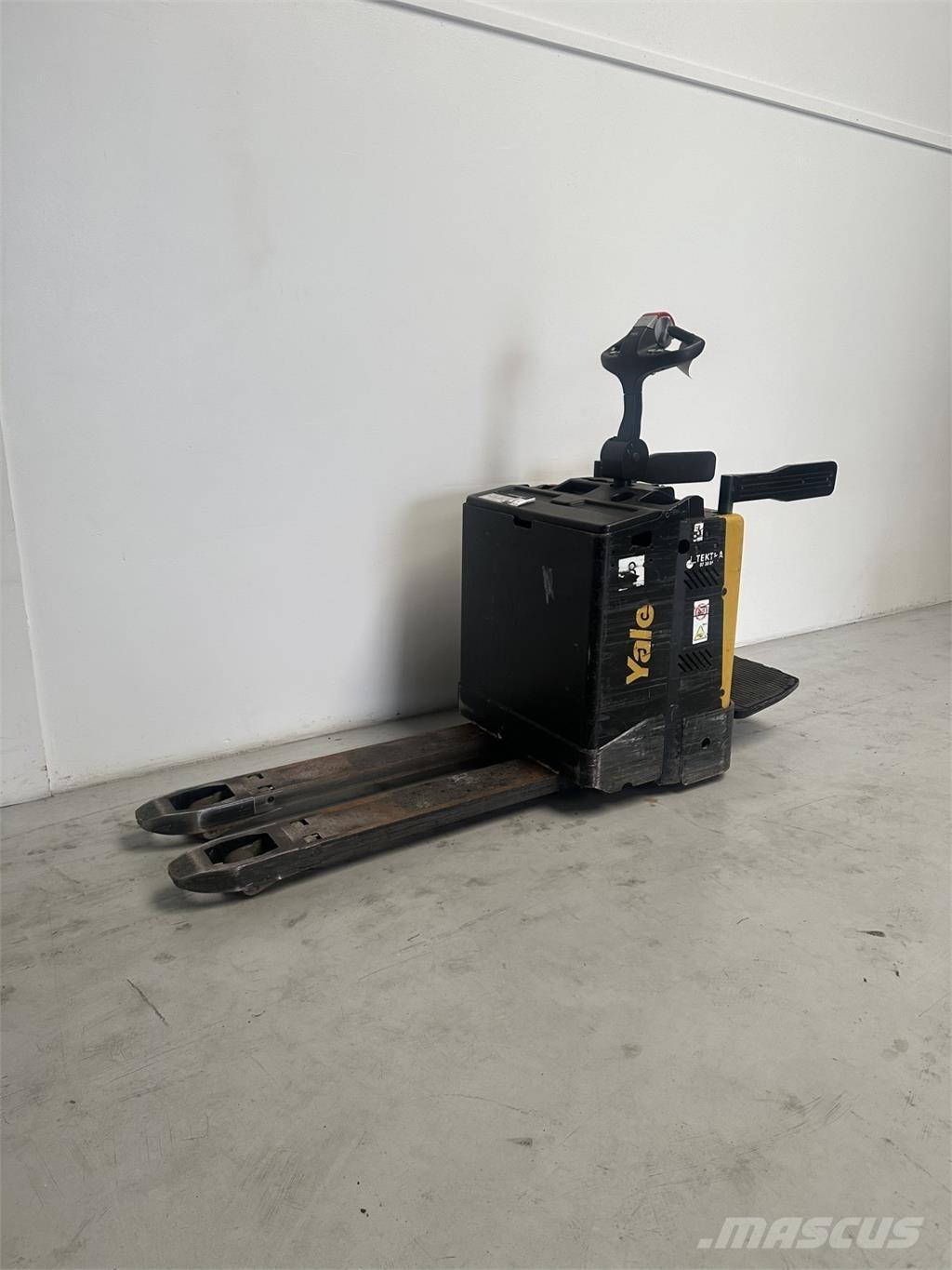 Yale MP20X FBW - 250 AH Low lifter with platform