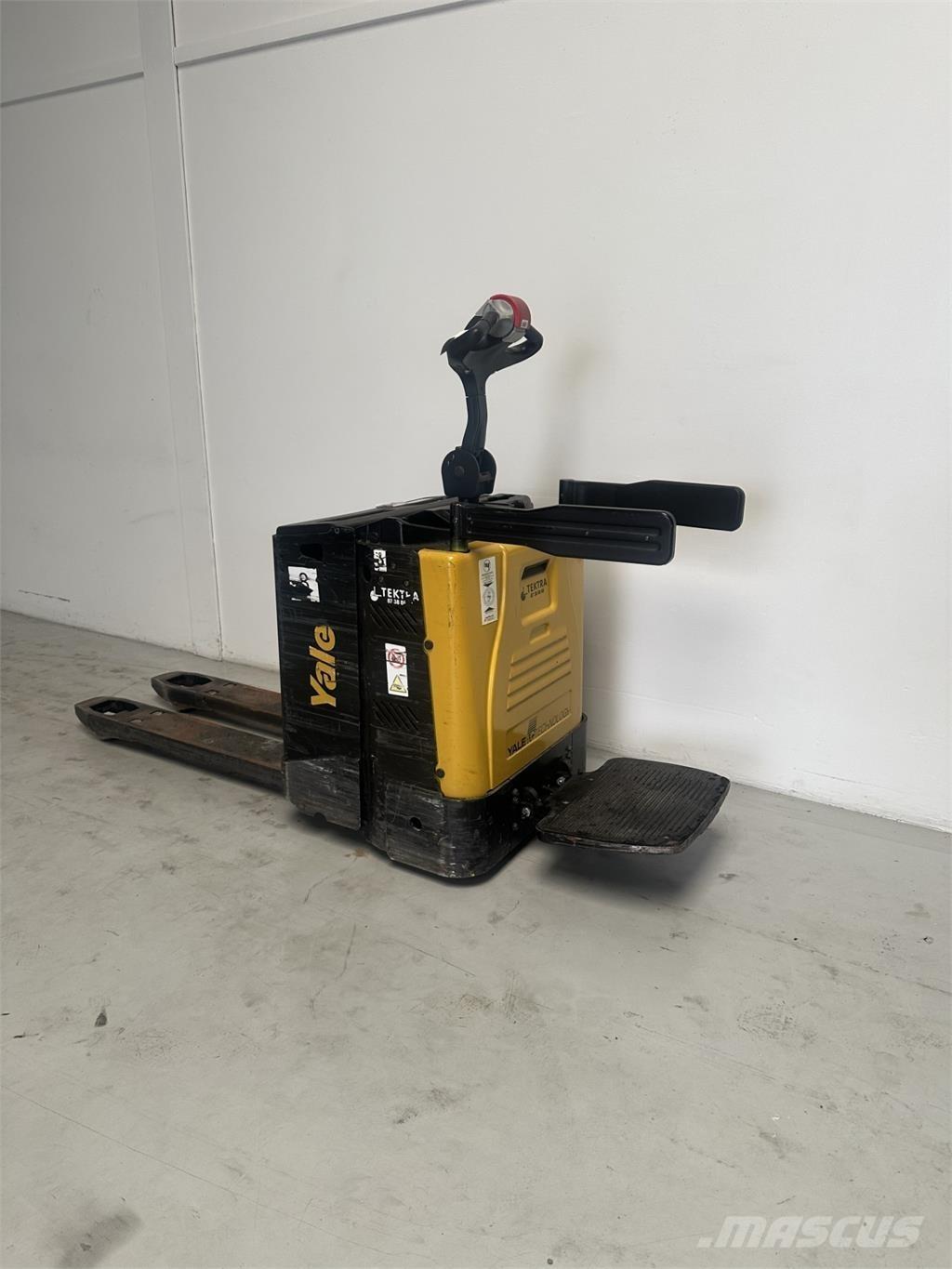 Yale MP20X FBW - 250 AH Low lifter with platform