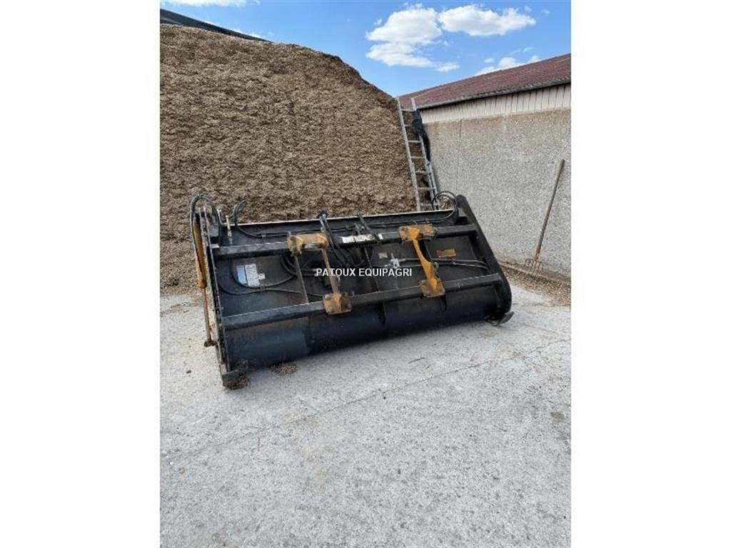 Emily GAV 2004 Front loader accessories