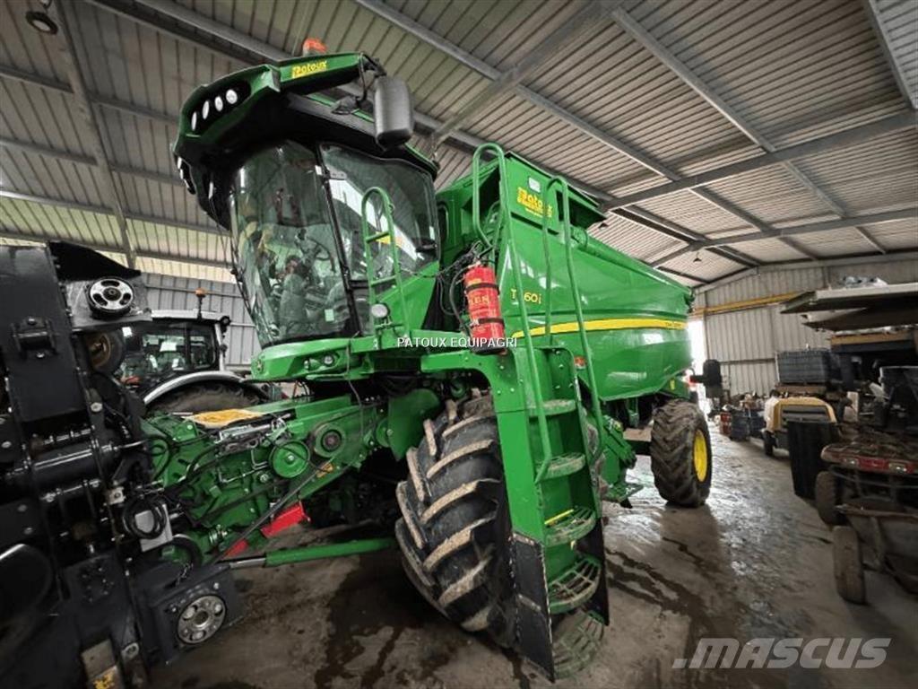 John Deere T660 Combine harvesters