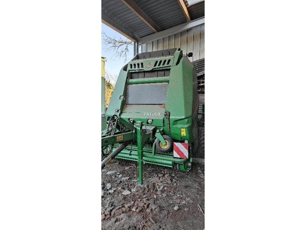 John Deere V461M Round balers