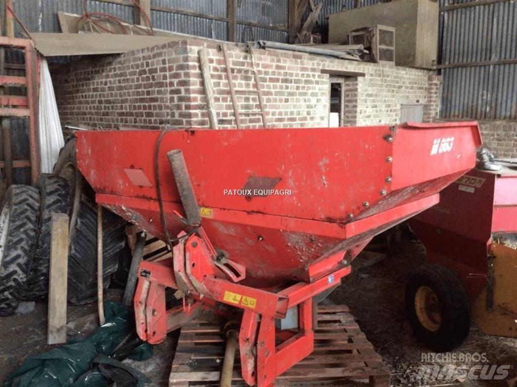 Kuhn MDS732 Mineral spreaders