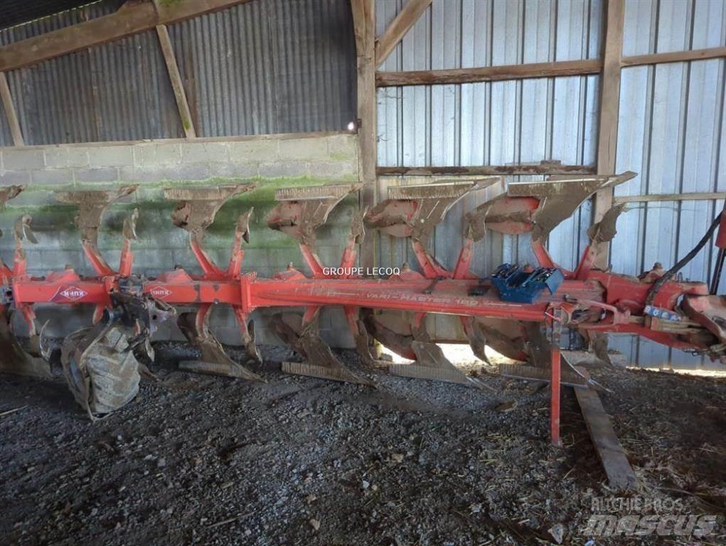 Kuhn VM 180 Conventional ploughs