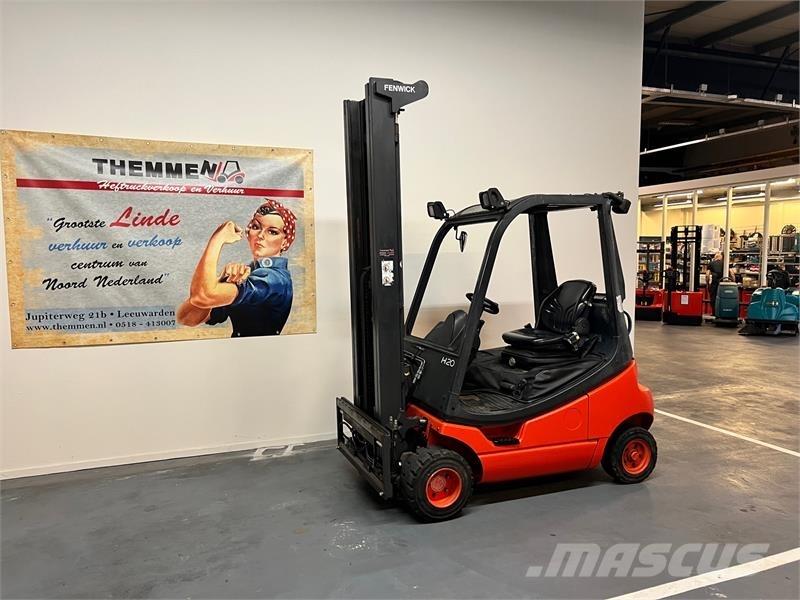 Linde N.V.T. Electric forklift trucks