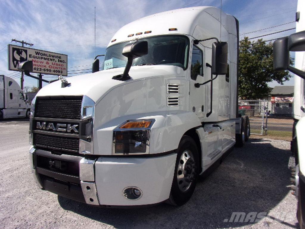 Mack AN64T Tractor Units