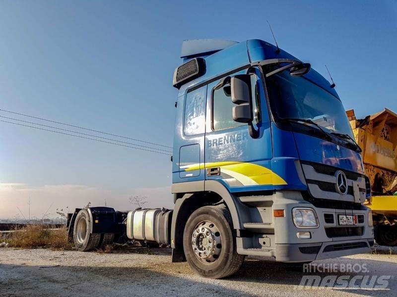 Mercedes-Benz 18.46 Chassis Cab trucks