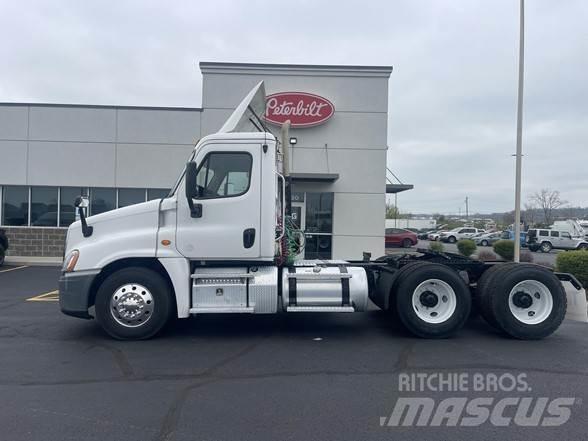 Freightliner CASCADIA 116 Tractor Units