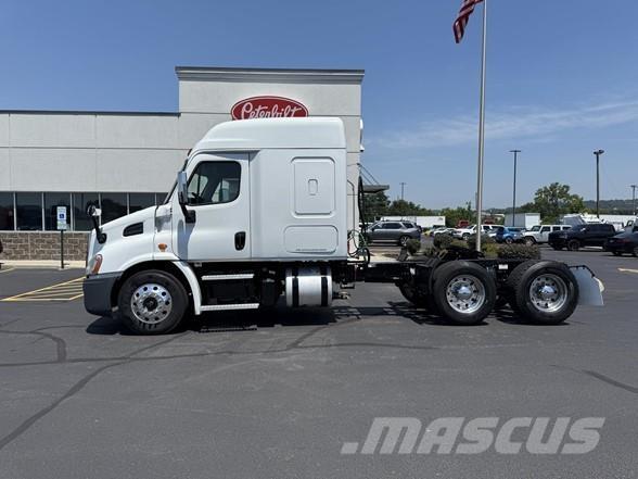 Freightliner CASCADIA 116 Tractor Units