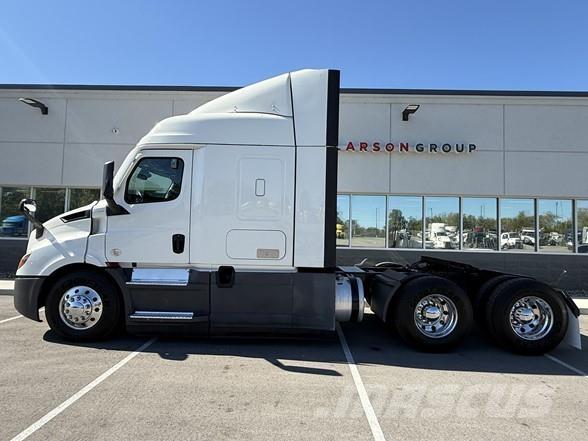 Freightliner CASCADIA 116 Tractor Units