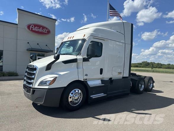 Freightliner CASCADIA 116 Tractor Units