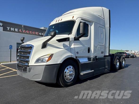 Freightliner CASCADIA 116 Tractor Units