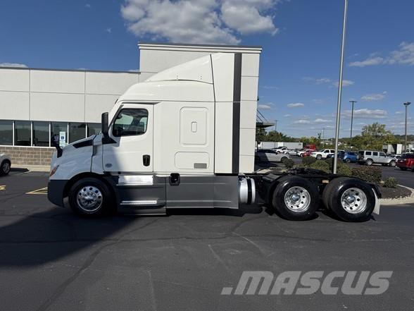 Freightliner CASCADIA 116 Tractor Units