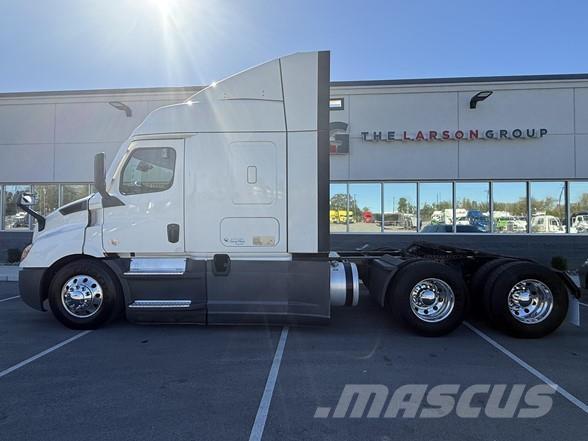 Freightliner CASCADIA 116 Tractor Units
