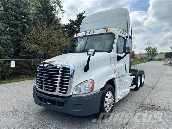 Freightliner CASCADIA 125 Tractor Units