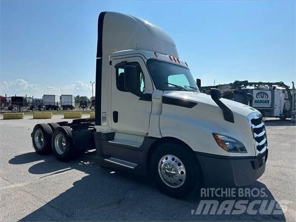 Freightliner CASCADIA 126 Tractor Units