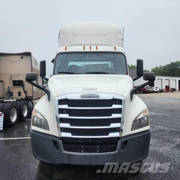 Freightliner CASCADIA 126 Tractor Units