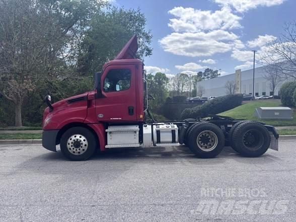 Freightliner CASCADIA 126 Tractor Units
