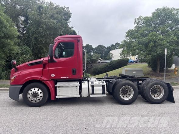 Freightliner CASCADIA 126 Tractor Units