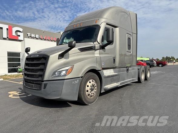 Freightliner CASCADIA 126 Tractor Units