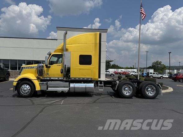 International LONESTAR Tractor Units