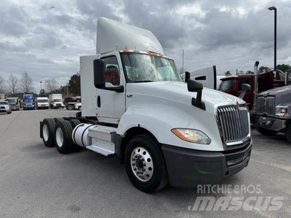 International LT Tractor Units
